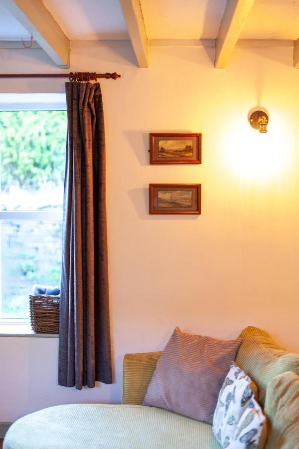 Aberdulas Cottage In The Dyfi Valley Wales Machynlleth Exterior photo